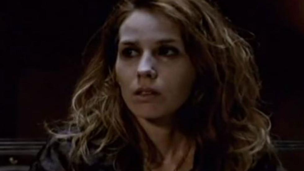 Brasil (Brazil) a woman looks worried