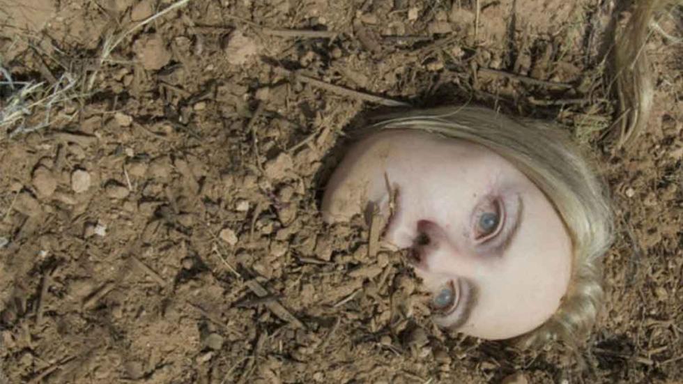 The Burrowers dead woman's head