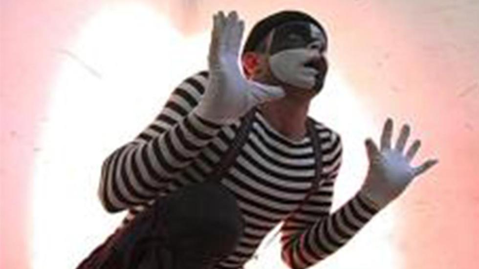 Mime Massacre mime looks scared