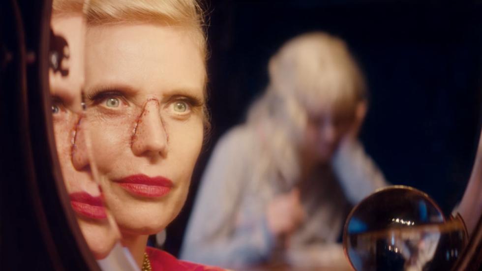 Please Love Me Forever film still women with sewed on nose