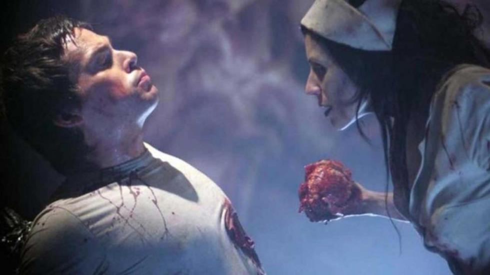 Return To House On Haunted Hill ghostly nurse takes heart from a man
