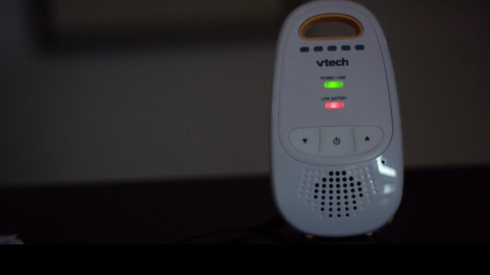 Static film still baby monitor