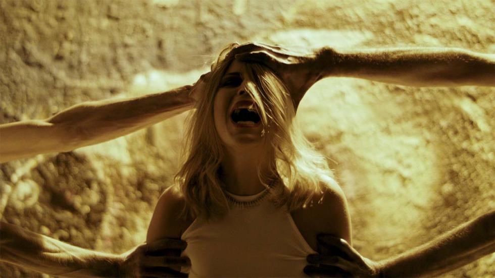 You Die - Get the app, then die film stll woman screams while being grabbed